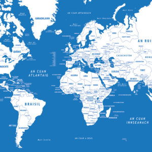 Carte du monde design en format long en gaélique